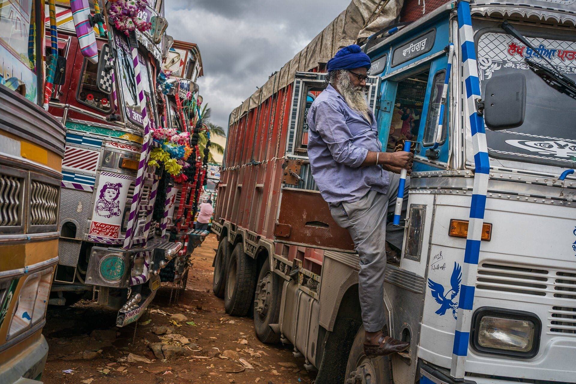 Trucking in india | Eye Camps for Indian truck drivers