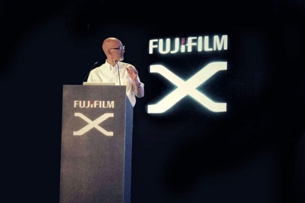 Public Speaker - Inspirational Storyteller Speaker for Corporate Events and Conferences.